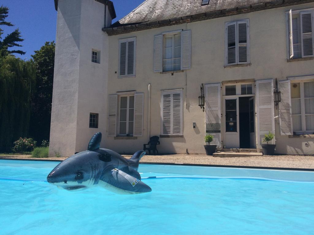 Chateau De Seurre - No Boring People Please - O6-Io-66-95-83 Bed and Breakfast Buitenkant foto