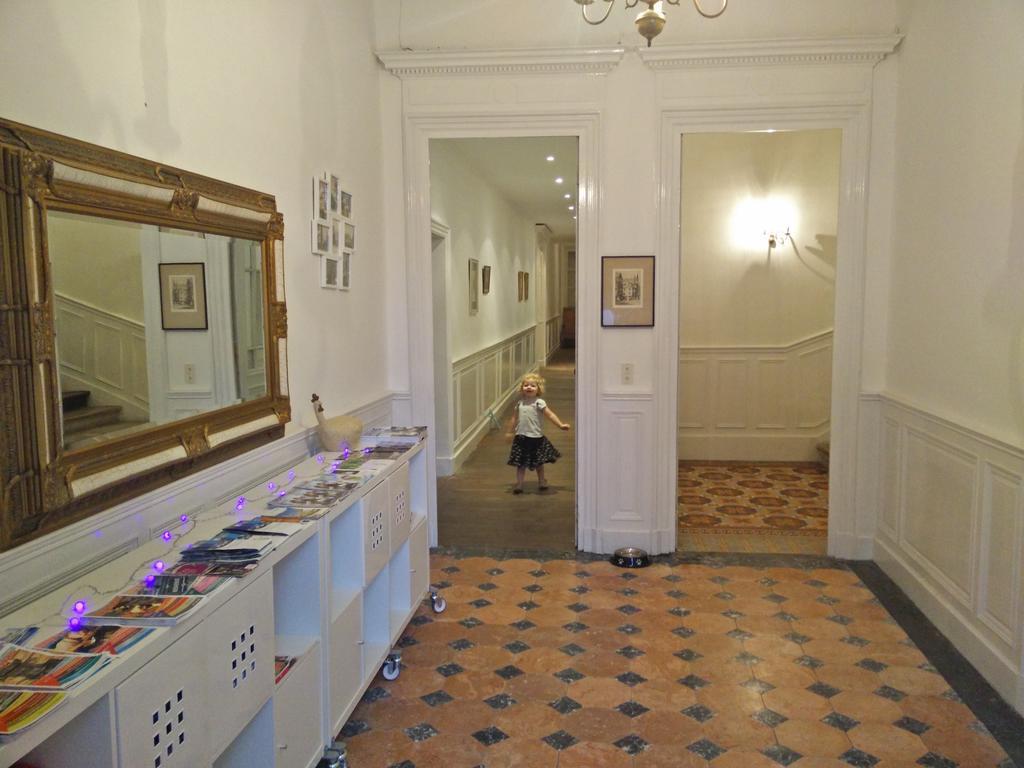 Chateau De Seurre - No Boring People Please - O6-Io-66-95-83 Bed and Breakfast Buitenkant foto